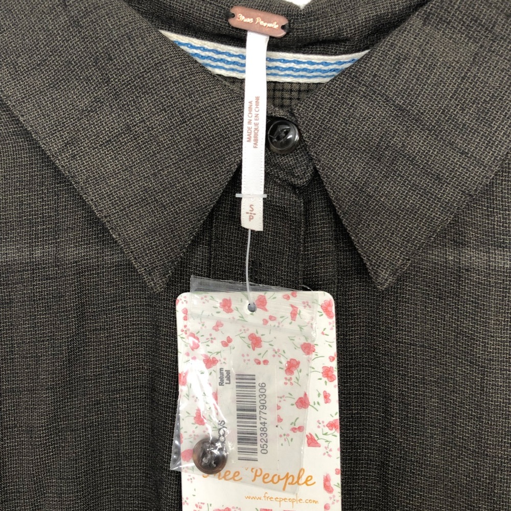 Button up - Picture 3 of 4